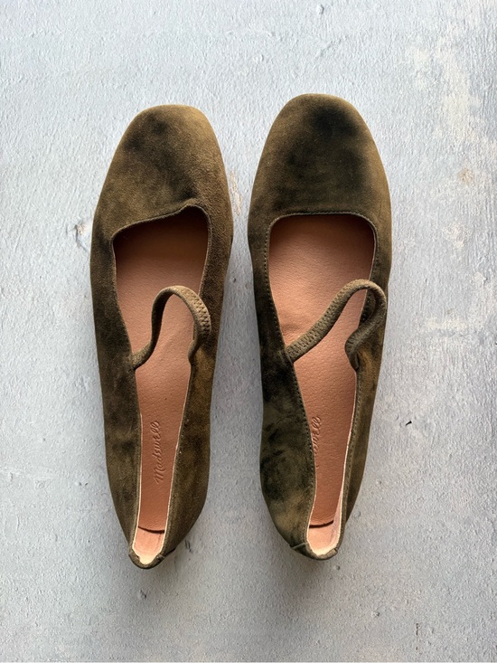Madewell Shoes - Madewell Olive Green Flats with Elastic Strap, Size 8